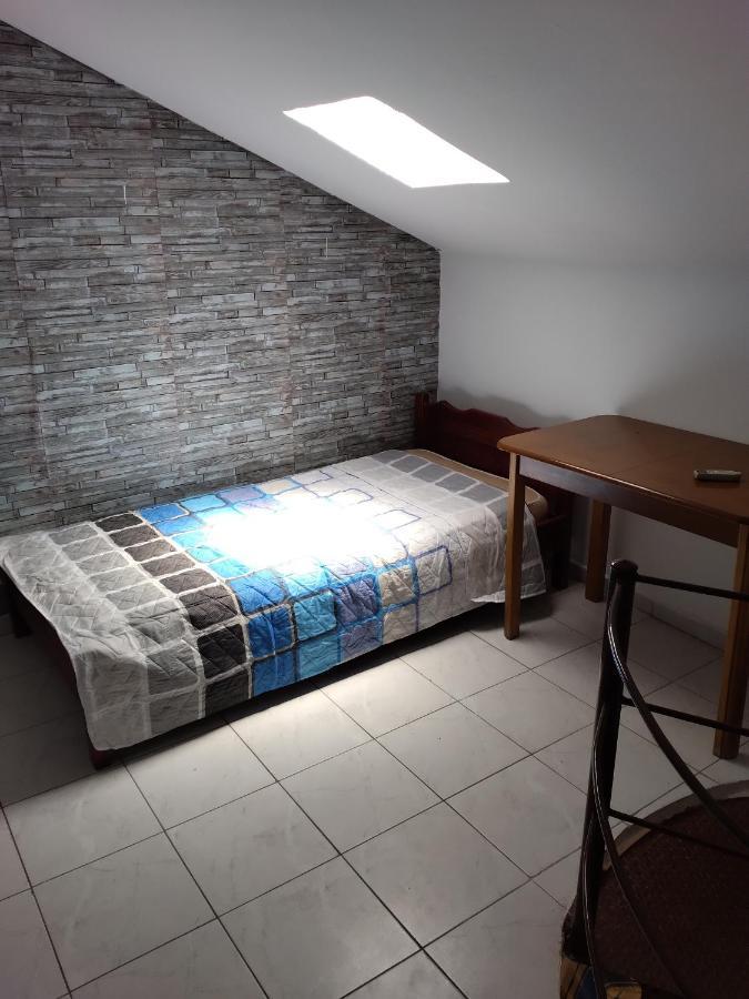 Apartments Gregory & George Hanioti Bagian luar foto